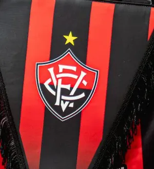 Imagem ilustrativa da imagem Veja nova camisa do Vitória para a temporada 2026