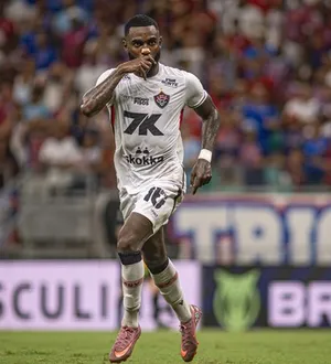 Imagem ilustrativa da imagem Vitória compra Ramon por R$ 4,8 milhões, afirma jornalista