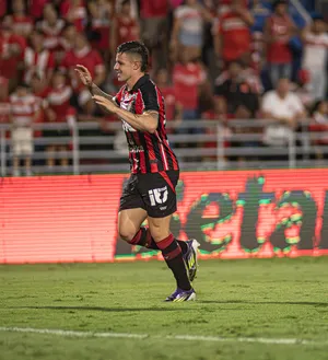 Imagem ilustrativa da imagem Vitória não terá atacante titular à disposição contra o Cruzeiro