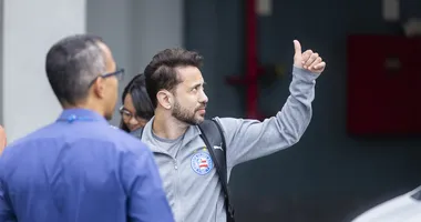 Imagem ilustrativa da imagem Esposa de Everton Ribeiro revela prioridade de competição do camisa 10