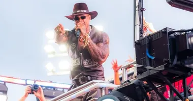 Imagem ilustrativa da imagem Léo Santana vai descer 'gigante' no arrastão da Quarta-Feira de Cinzas