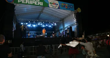 Imagem ilustrativa da imagem Moradores se rendem ao molho de Periperi e curtem Carnaval no bairro