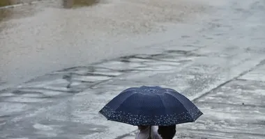 Imagem ilustrativa da imagem Aguaceiro deixa povão cismado após elevação do nível de alerta em SSA