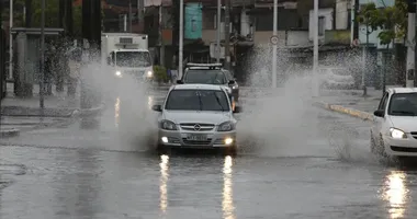 Imagem ilustrativa da imagem Alerta de trovoadas: Salvador terá fim de semana de tempo instável