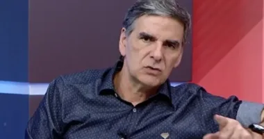 Imagem ilustrativa da imagem Aposentado João Carlos 'Canalha' expõe drama financeiro