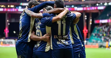 Imagem ilustrativa da imagem Bahia dá o troco no Remo e entra no G-4 do Brasileirão