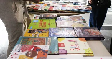 Imagem ilustrativa da imagem Biblioteca em Salvador recebe evento que troca livros por leite