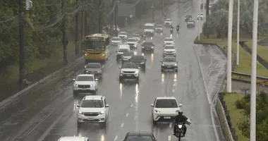 Imagem ilustrativa da imagem Chuva deve continuar forte na Bahia na próxima semana
