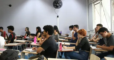 Imagem ilustrativa da imagem Com bolsas de mais de R$ 1 mil, PGE-BA abre vagas de estágios