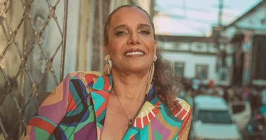 Imagem ilustrativa da imagem Confusão no Axé Music: Sarajane comenta briga de Daniela Mercury