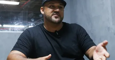 Imagem ilustrativa da imagem Coruja Gravações: conheça o cara por trás do pagode para paredão