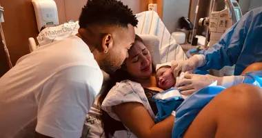 Imagem ilustrativa da imagem Cristian Bell critica homens que rejeitam mulheres após o parto