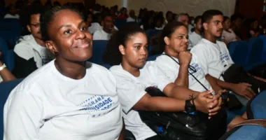 Imagem ilustrativa da imagem Cursinho gratuito para faculdade começa inscrições nesta terça