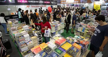 Imagem ilustrativa da imagem Estante Virtual promove encontros e sorteios na Bienal do Livro Bahia