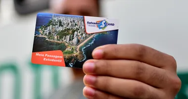 Imagem ilustrativa da imagem Estudantes têm até este mês para fazer revalidação do SalvadorCard