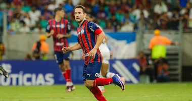 Imagem ilustrativa da imagem Everton Ribeiro: veja números do Bahia em clássicos sem o meia