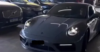 Imagem ilustrativa da imagem Ex-marido de Ivete Sangalo circula com carrão de quase R$ 2 milhões