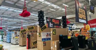 Imagem ilustrativa da imagem Fechamento de supermercado em Salvador rende promoções; entenda