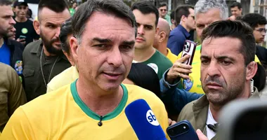 Imagem ilustrativa da imagem Flávio lidera 1º turno e vai ao 2º turno com Lula