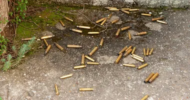 Imagem ilustrativa da imagem Homem é baleado e enforcado por suspeita de divulgar fotos da ex