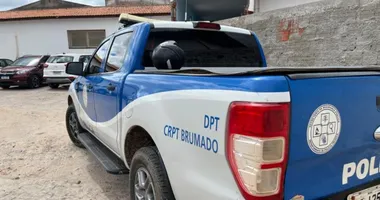 Imagem ilustrativa da imagem Homem morre com mais de 10 tiros na frente das filhas na Bahia