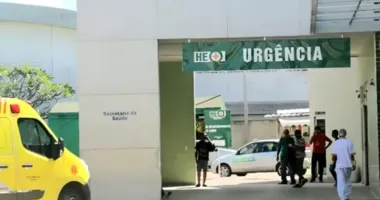 Imagem ilustrativa da imagem Homem passa por cirurgia após cabo de vassoura ficar preso no ânus