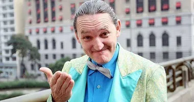 Imagem ilustrativa da imagem Humorista Marquito sofre acidente de moto e fica em coma