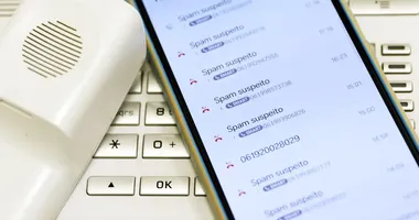 Imagem ilustrativa da imagem Idoso perde R$ 200 mil após levar golpe do falso advogado