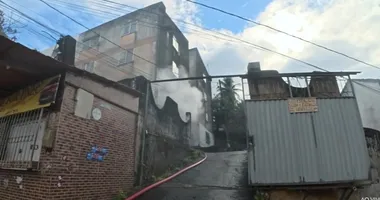 Imagem ilustrativa da imagem Incêndio atinge apartamento e assusta moradores em Salvador