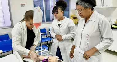 Imagem ilustrativa da imagem Instituto oferece 120 bolsas gratuitas para cursos em Salvador