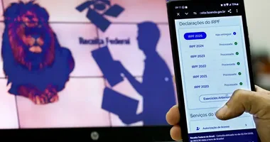 Imagem ilustrativa da imagem IRPF 2026: especialista alerta para cruzamento de dados de cartões