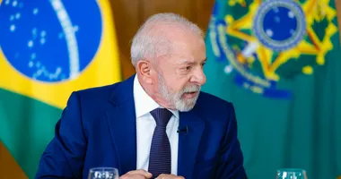 Imagem ilustrativa da imagem Lula deve encaminhar projeto que acaba com a escala 6x1; entenda