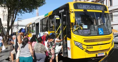Imagem ilustrativa da imagem Ônibus de Salvador podem ganhar botão do pânico