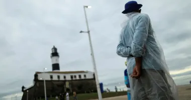 Imagem ilustrativa da imagem Outono começa com calor e chuva em Salvador; veja previsão
