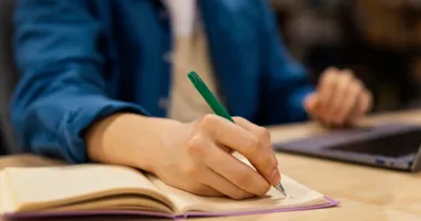 Imagem ilustrativa da imagem Prouni divulga segunda chamada; confira prazos e como garantir a vaga