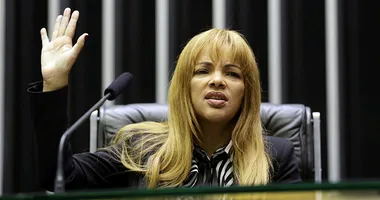 Imagem ilustrativa da imagem STJ mantém condenação da pastora Flordelis; saiba detalhes