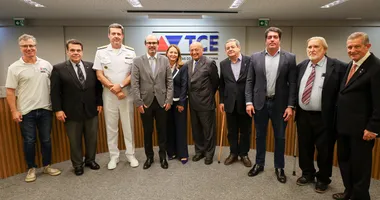 Imagem ilustrativa da imagem TCE, ACBEU, Marinha, MP e CTB discutem "Economia do Mar” na Bahia