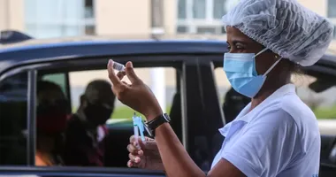 Imagem ilustrativa da imagem Vacina da gripe está na pista em Salvador; veja quem pode tomar