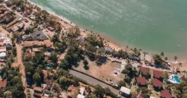 Imagem ilustrativa da imagem Vídeo: turistas são acusados de agressão contra ambulante em Itacaré