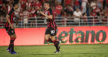 Imagem ilustrativa da imagem Vitória não terá atacante titular à disposição contra o Cruzeiro