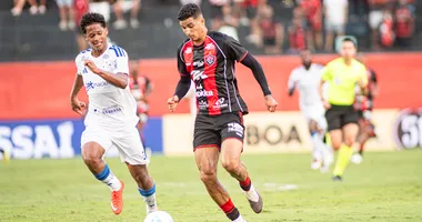Imagem ilustrativa da imagem Vitória sai na frente, mas leva virada do Cruzeiro no Barradão