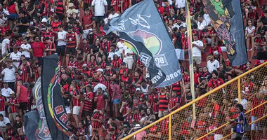 Imagem ilustrativa da imagem Vitória x Piauí: onde assistir ao vivo, escalações e mais informações