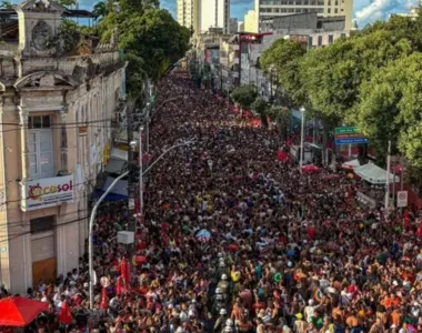 Duas pessoas teriam sido feridas