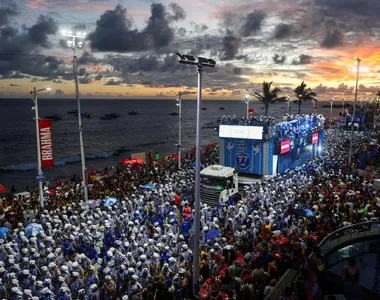 Gandhy desfilou no Barra-Ondina nesta segunda