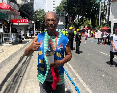 Álvaro Oliveira, de 77 anos