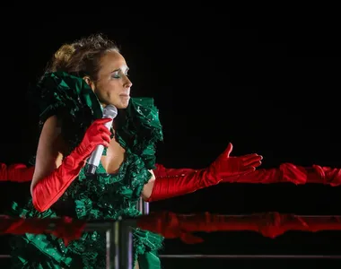 Artista se manifestou sobre ordem dos trios