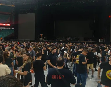 Público já presente na Fonte Nova