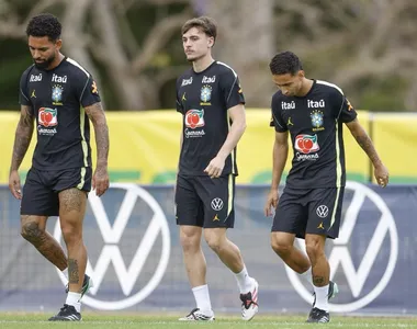 Breno Bidon não fez parte de nenhuma das duas formações nos treinamentos