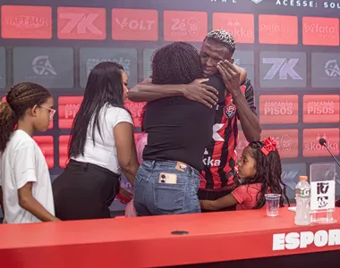 Familiares estiveram presentes na apresentação de Anderson Pato