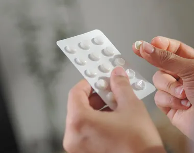 A empresa detentora do registro do medicamento, Produtos Roche Químicos e Farmacêuticos S.A